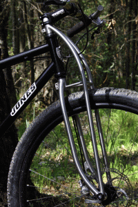 Read more about the article Steel frame with titanium truss fork